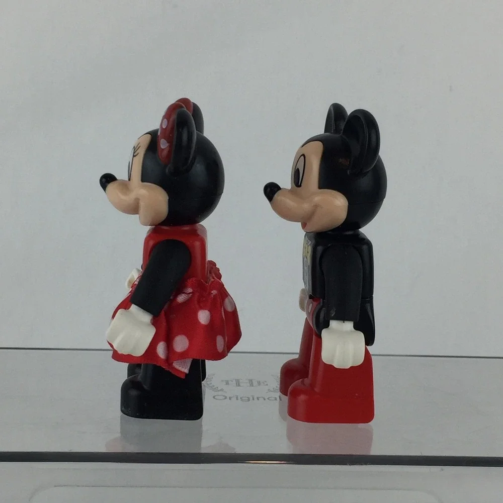 LEGO Duplo Mickey Minnie Mouse Figures Red Black Umbrella Guitar Disney